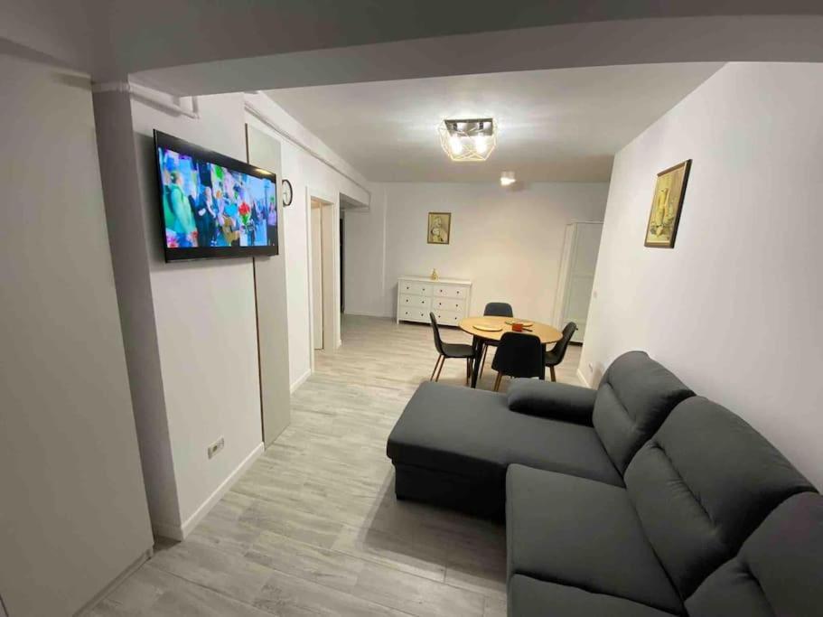 Zamca 08 Apartment Suceava Ngoại thất bức ảnh